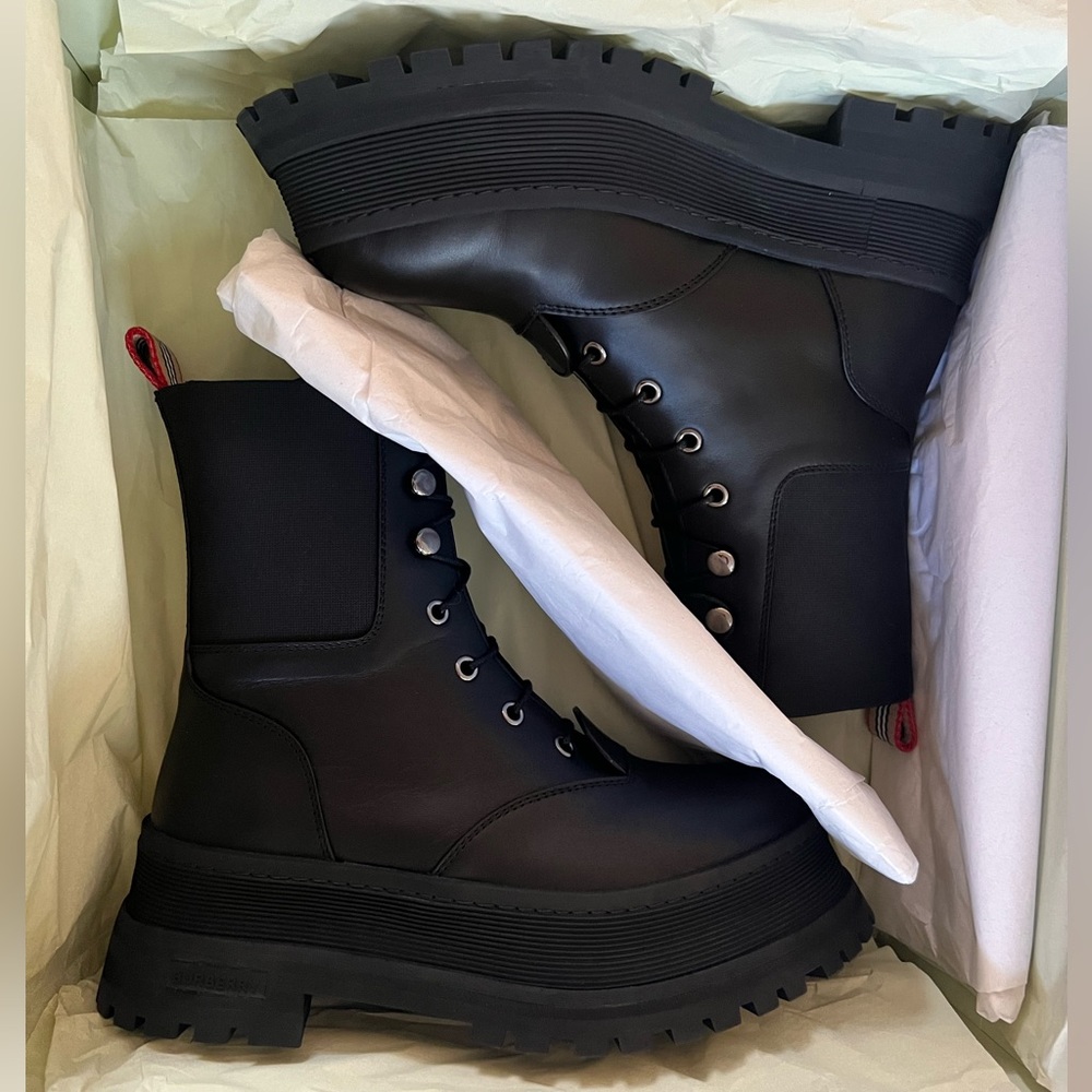 Burberry Icon Stripe Lace-up Leather Boots - Picture 14 of 15